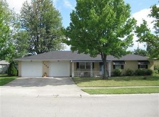7330 Claircrest Dr, Dayton, OH 45424
