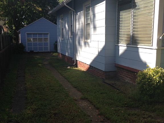 3rd image of 145 E Ocean Ave