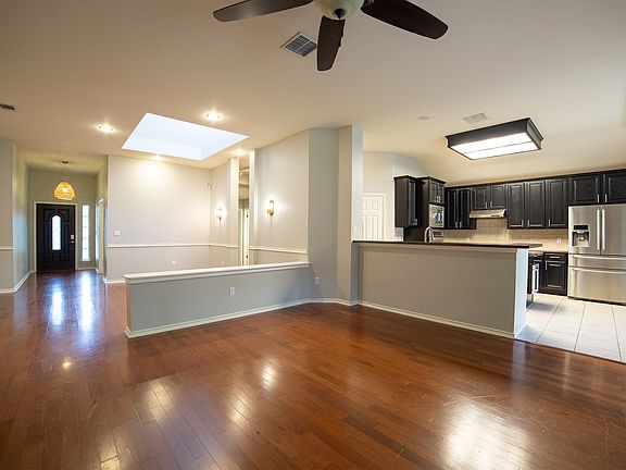 Dining Room | Living Room | Kitchen View