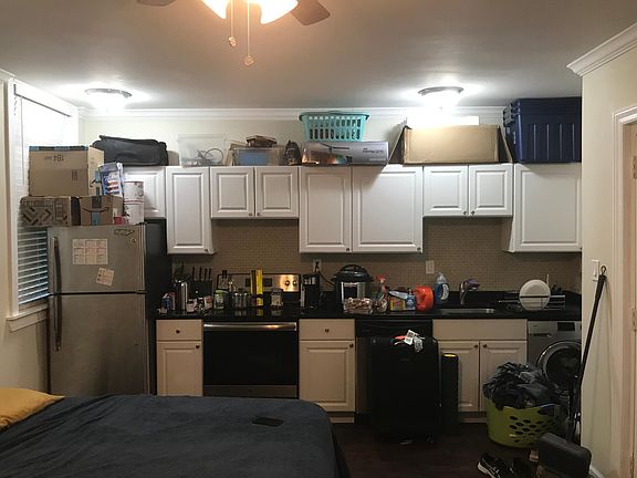 4th image of 3342 N Marshfield Ave #104