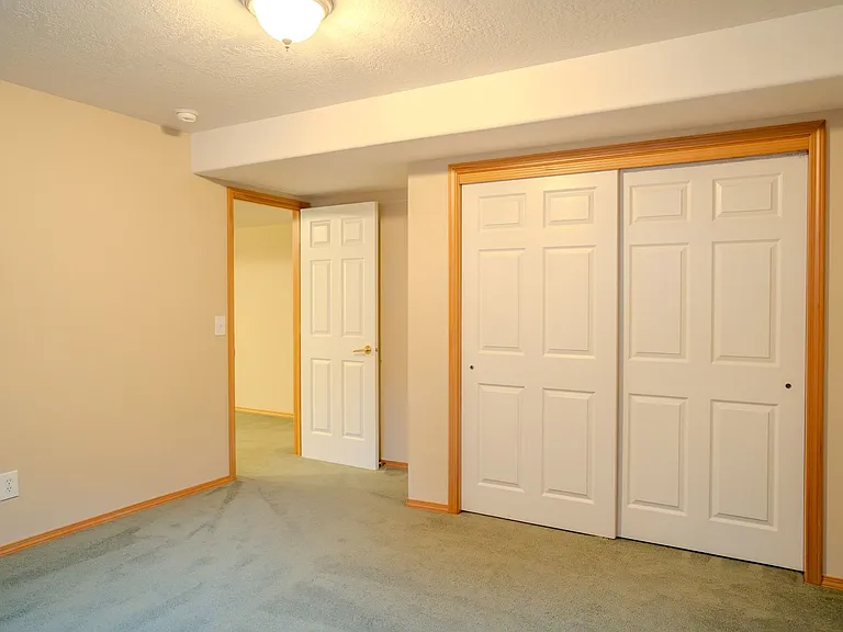 217 S Coho Rd — Photo 24