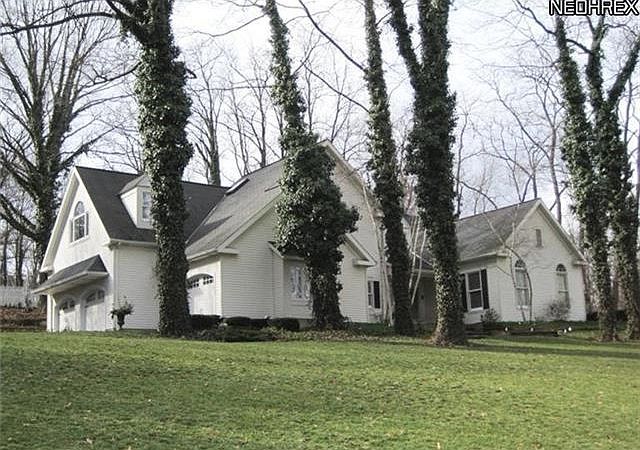 1st image of 285 Nob Hill Dr
