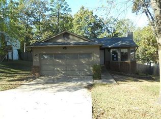 47 Oakridge Dr, Maumelle, AR 72113