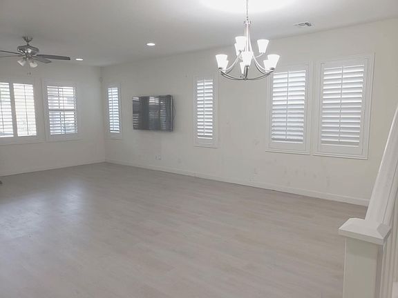 5th image of 968 W Angel Dr