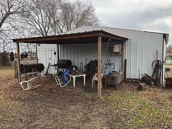 2nd image of 5910 County Road 166