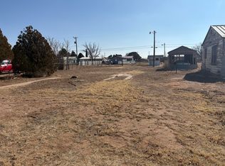 1209 14th St, Seagraves, TX 79359