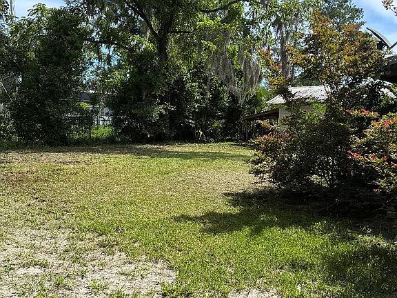 5th image of 16582 River St