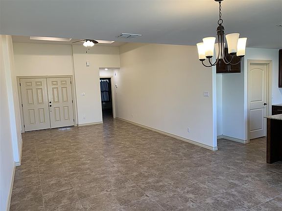 5th image of 904 La Rosita Dr