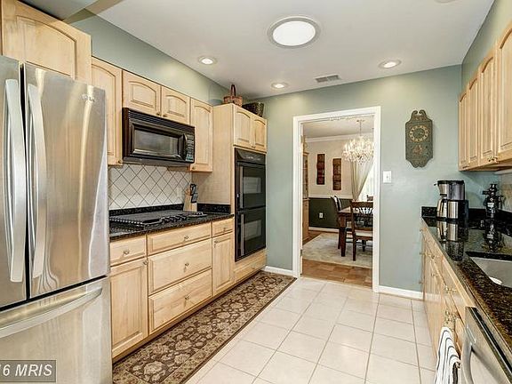 4th image of 8701 Lothbury Ct