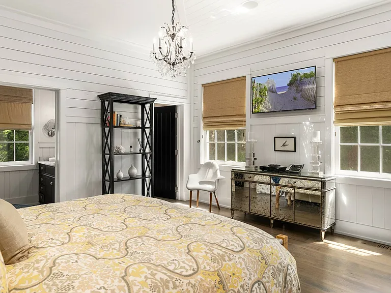 59 Miller Ln E — Photo 12