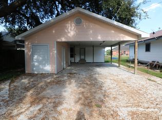 139 N 2nd St, Golden Meadow, LA 70357