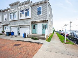 7319 Arverne Mews Dr, Arverne, NY 11692