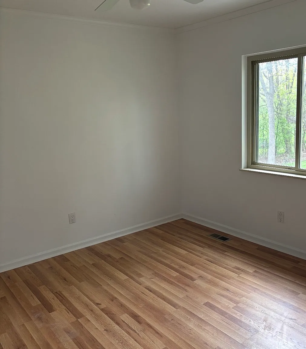 3 bed, 3.5 bath, 2300 sqft, $2,800 — Photo 4