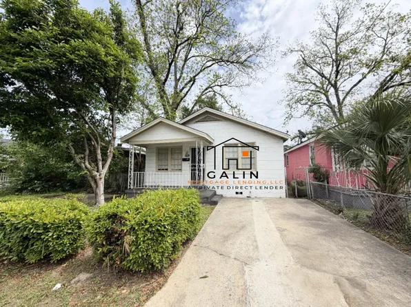 3206 Caithness St, Savannah, GA 31405