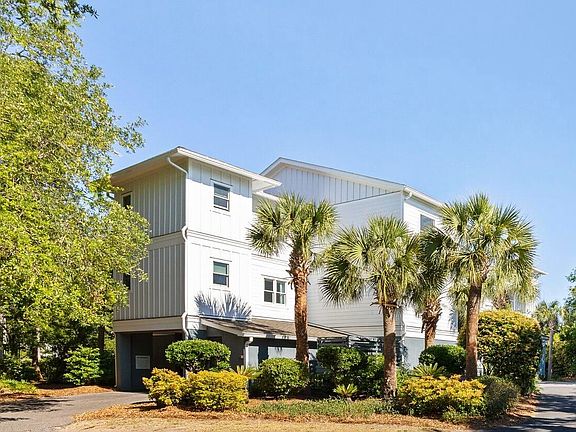 4th image of 501 Yacht Harbor Ct #501