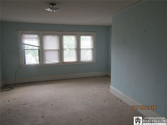 5th image of 7 Beverly Pl