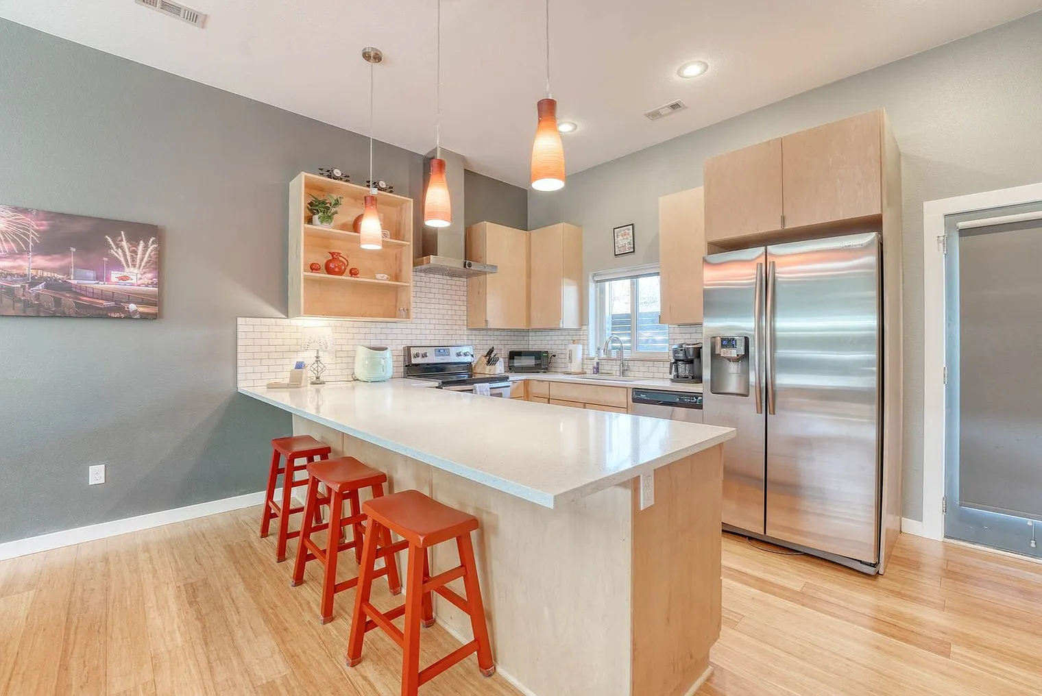 2 bed, 2.0 bath, 1280 sqft, $3,286 — Photo 4