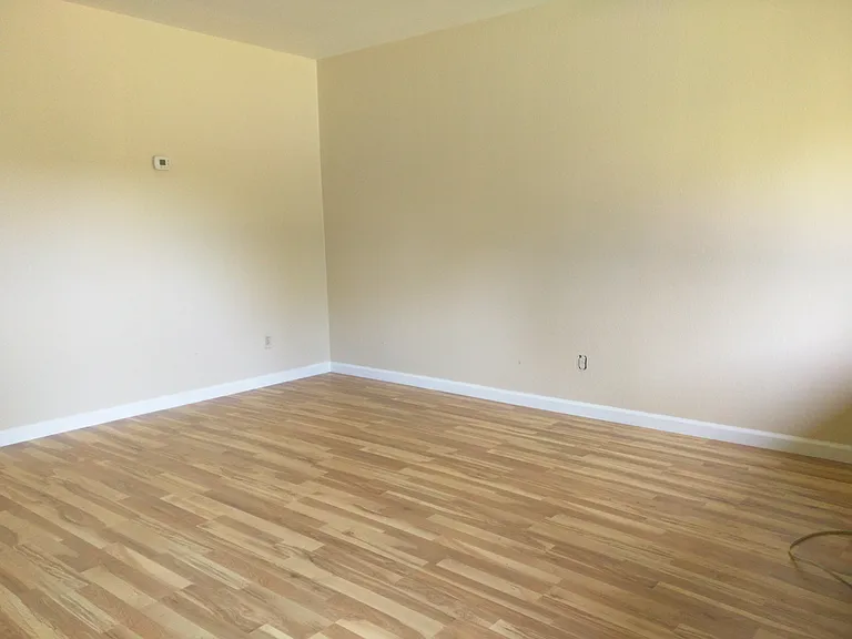 426 E 8th St #2 — Photo 5