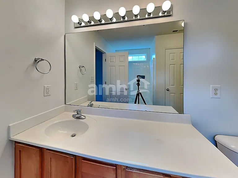 1302 River Rock Dr — Photo 12