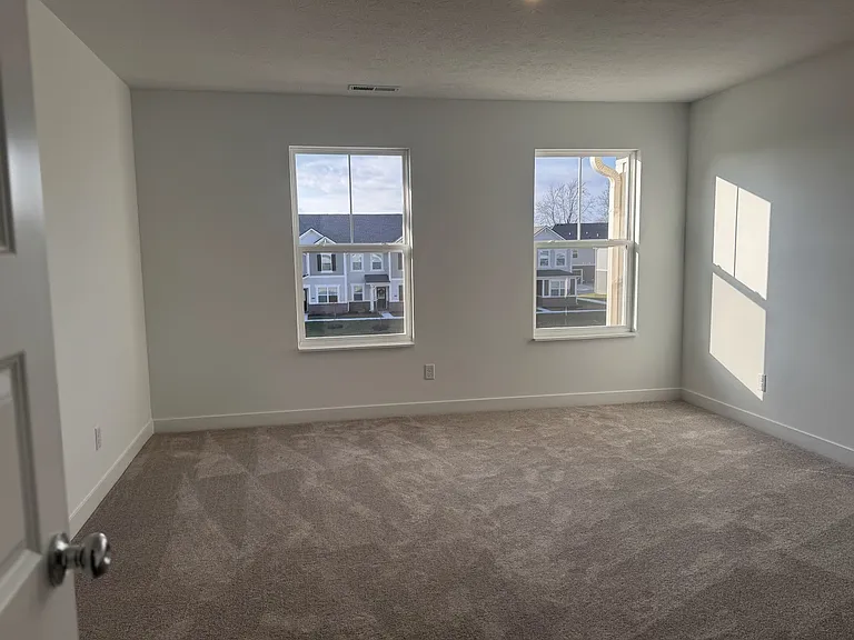 2147 Mildred Rd — Photo 32
