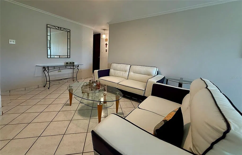 3 bed, 2.0 bath, 1134 sqft, $1,650 — Photo 3