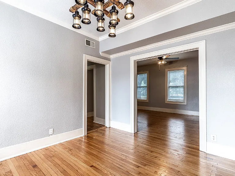 723 E Euclid Ave — Photo 13