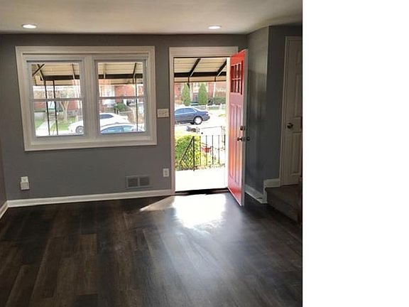4th image of 7840 Eastdale Rd