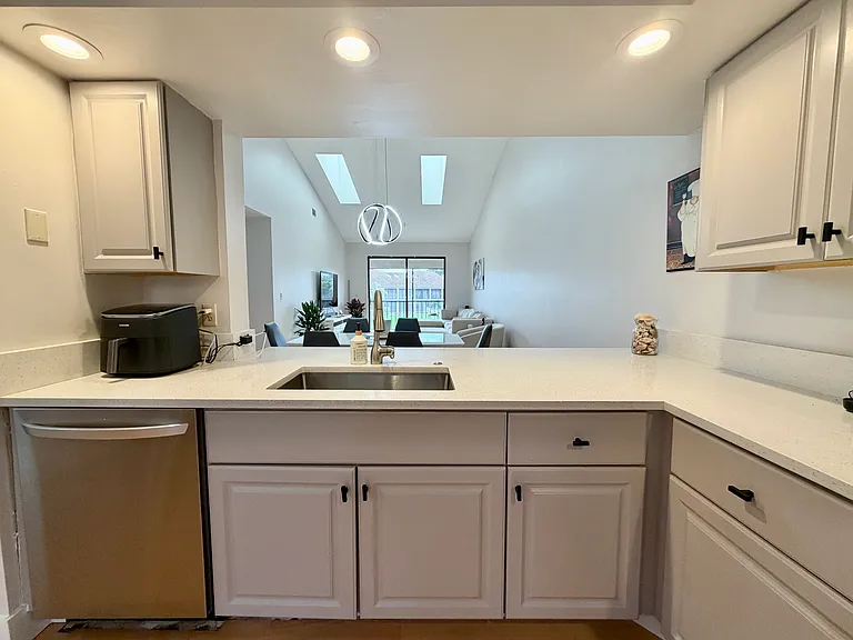 7935 La Mirada Dr — Photo 10