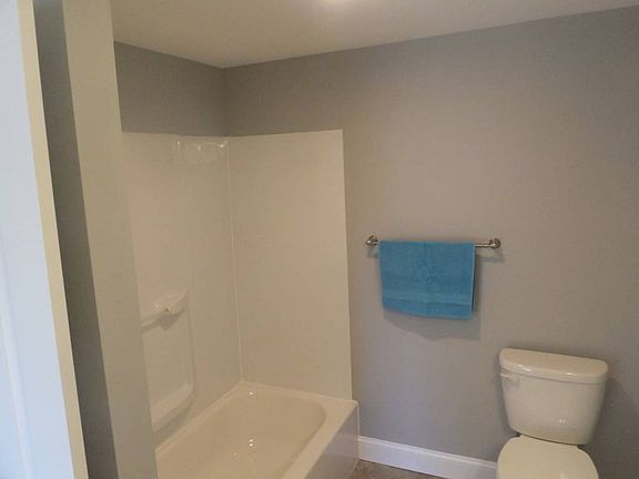4th image of 103 Forest Dr