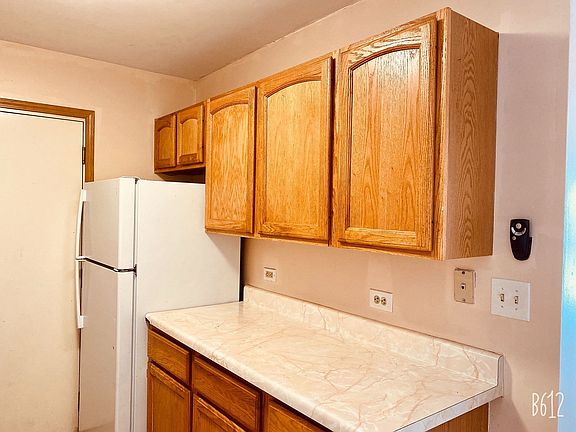 4th image of 2635 & 2713 W Cornelia Ave #2635