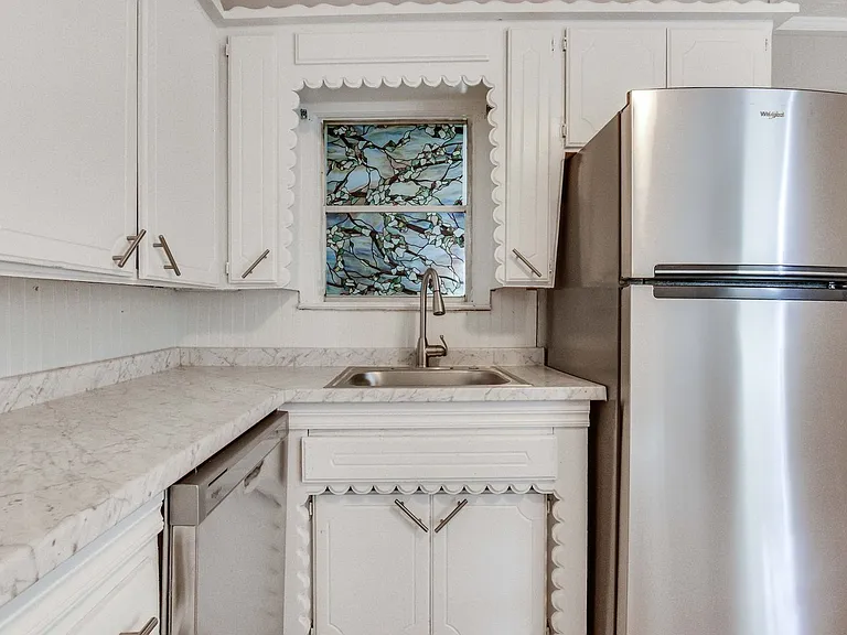 506 E Curtis Dr — Photo 12