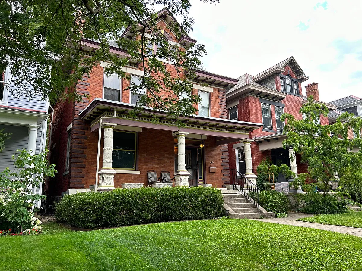 Building Photo - 729 Wilson Ave