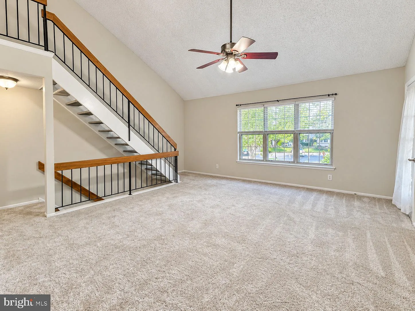 2 bed, 2.0 bath, 1336 sqft, $2,150 — Photo 3