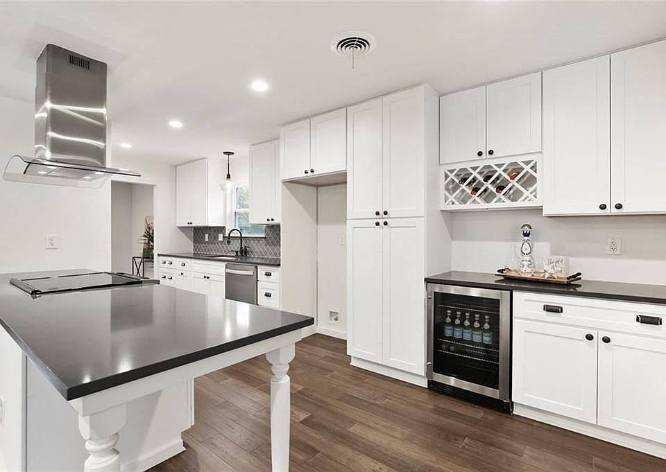 1st image of 10830 Waterbridge Cir