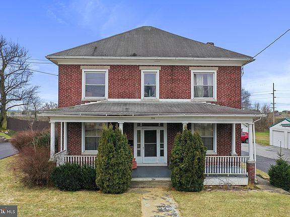 4th image of 394 W Main St