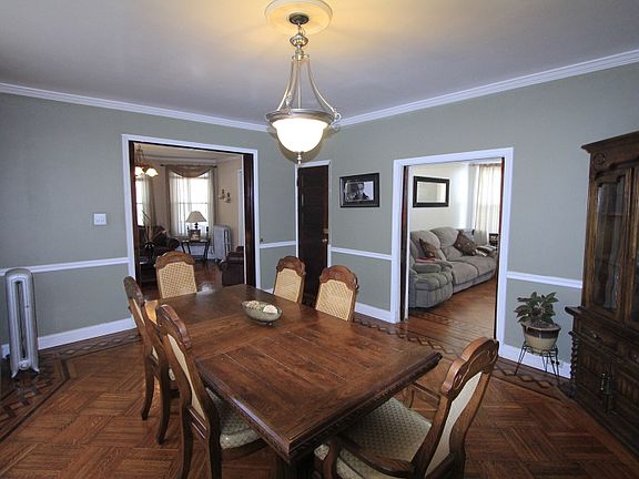 5th image of 647 Clifton Ave