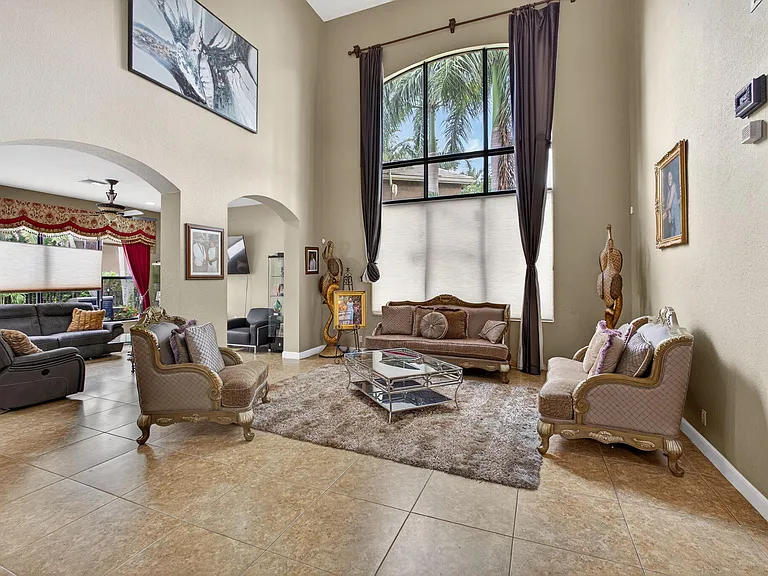 3501 Collonade Dr — Photo 12