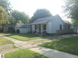 405 Maple St, Saint Louis, MI 48880