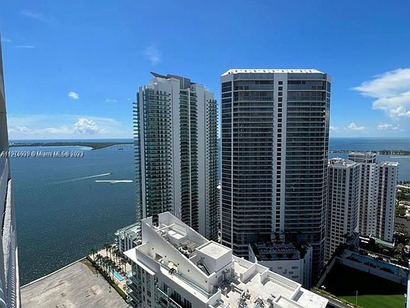 2nd image of 1200 Brickell Bay Dr #Penthouse 4121