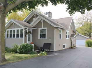 290 Westerfield Pl, Grayslake, IL