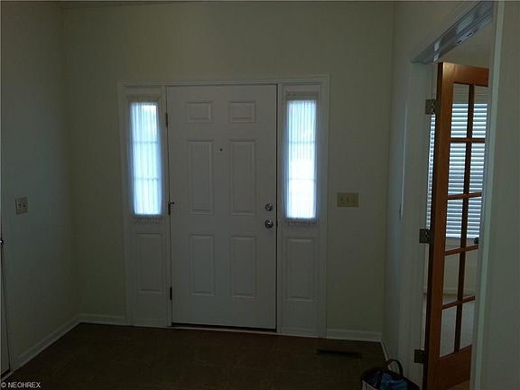 2nd image of 16886 Gilford Ln