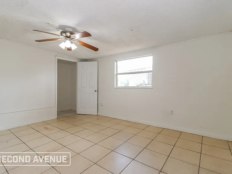 9295 Starkey Rd — Photo 10
