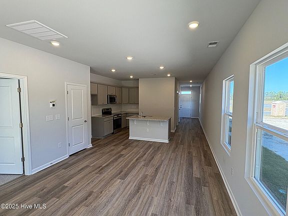 4th image of 337 Parkington Lane #92 A
