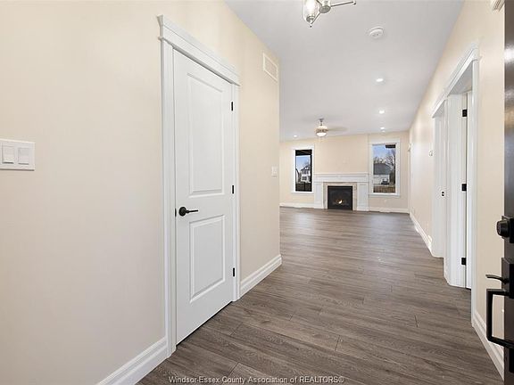 4th image of 53 Belleview Dr
