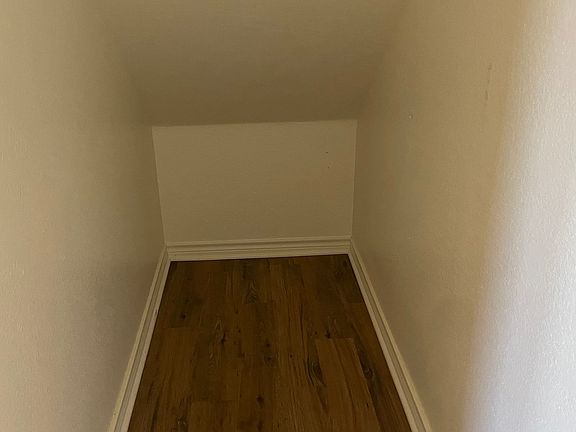 4th image of 537 King St