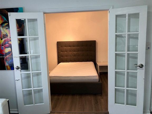 5th image of 1255 Pennsylvania Ave #1
