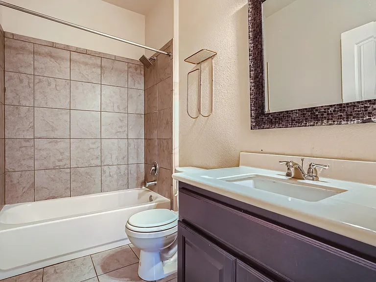 120 Shiloh Cv — Photo 10