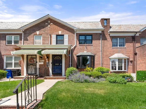 7712 83rd Street, Glendale, NY 11385