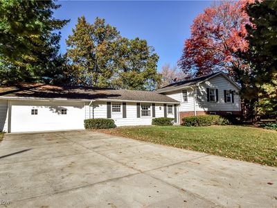 6145 Hemingway Rd, Mayfield Village, OH, 44143