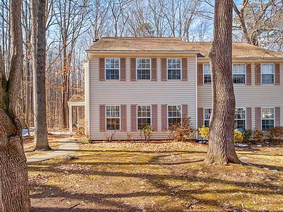 2nd image of 320 Westfield Rd